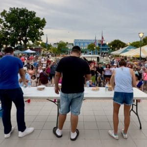 Un Éxito en Cabo Rojo: La Primera Competencia de Comer Hot Dogs
