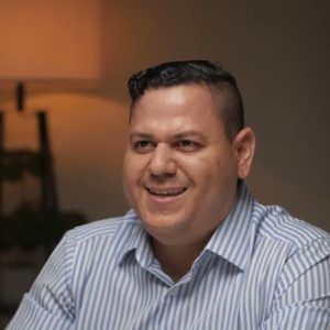 Cómo Proteger tu Marca y Derechos de Autor: Entrevista con el Abogado Michael Lavergny